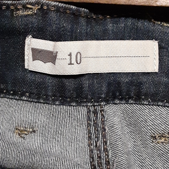 Levi's R ladies stretch Jean's, low waist.Like New - Picture 7 of 8